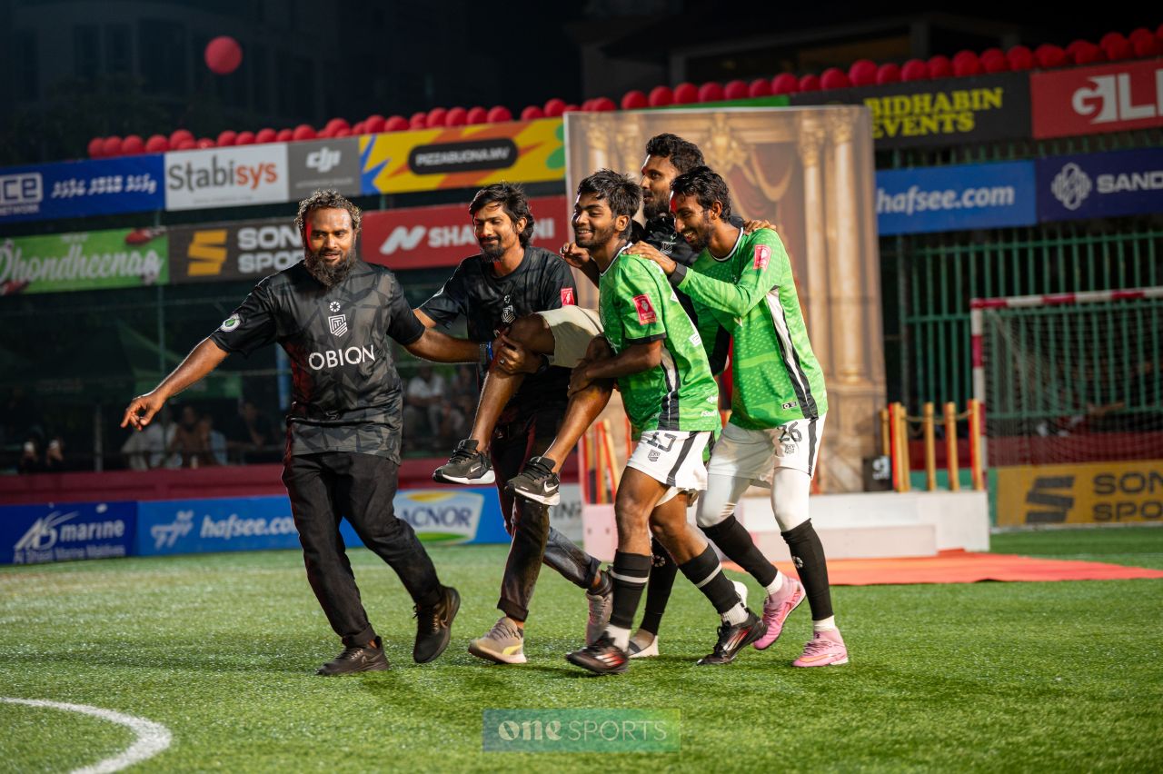 ވަން ފޮޓޯ: ނައިވާދޫން ރާއްޖޭގެ ފުޓްސަލް ޗެމްޕިއަންކަމަށް، ކިންގަކަށް ޔާންޓެ