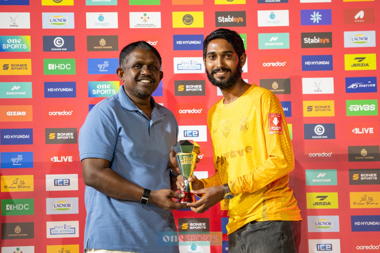 ވަން ފޮޓޯ: ނައިވާދޫން ރާއްޖޭގެ ފުޓްސަލް ޗެމްޕިއަންކަމަށް، ކިންގަކަށް ޔާންޓެ