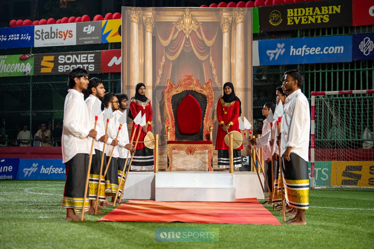 ވަން ފޮޓޯ: ނައިވާދޫން ރާއްޖޭގެ ފުޓްސަލް ޗެމްޕިއަންކަމަށް، ކިންގަކަށް ޔާންޓެ