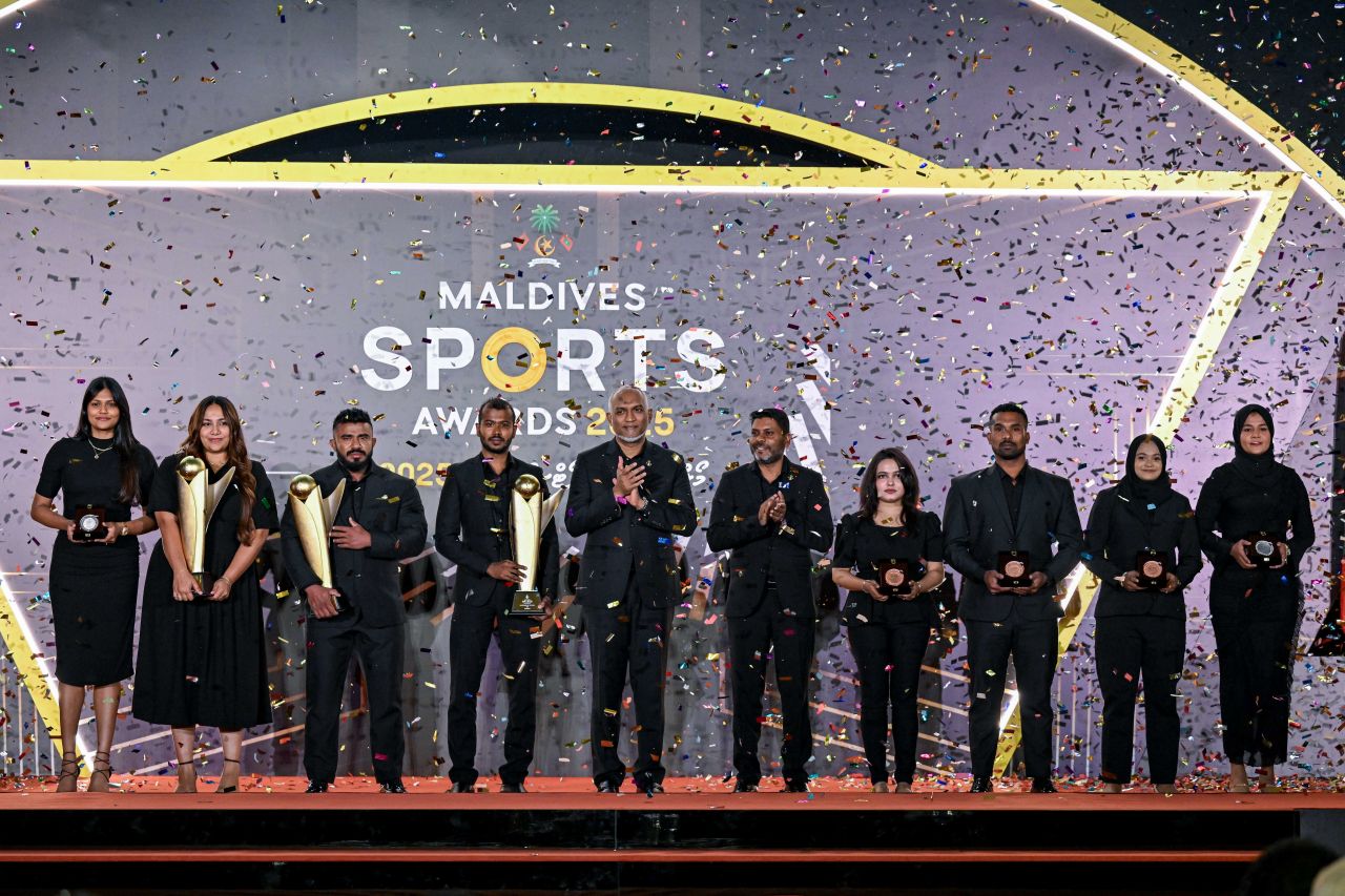 Emme molhu athlete innakee Dheema, Munsif, Eema adhi Azneen 