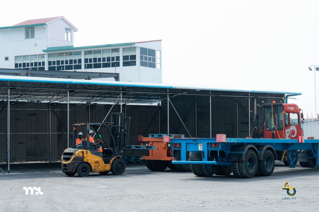Roadha mahu mudhaa aruvai beyleyne gadi thah kanda alhaifi