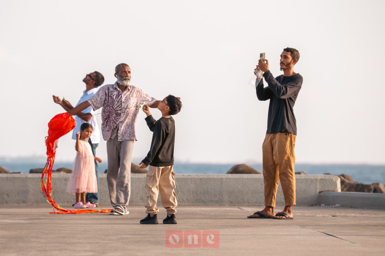 ވަން ފޮޓޯ: ރޯދަ ކުރުކުރުން މާލޭގެ އުސްފަސްގަނޑު ސަރަހައްދުން