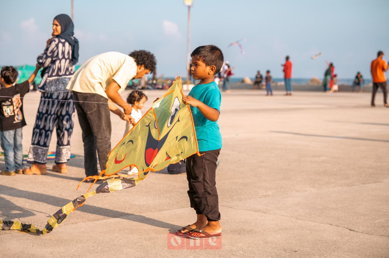 ވަން ފޮޓޯ: ރޯދަ ކުރުކުރުން މާލޭގެ އުސްފަސްގަނޑު ސަރަހައްދުން
