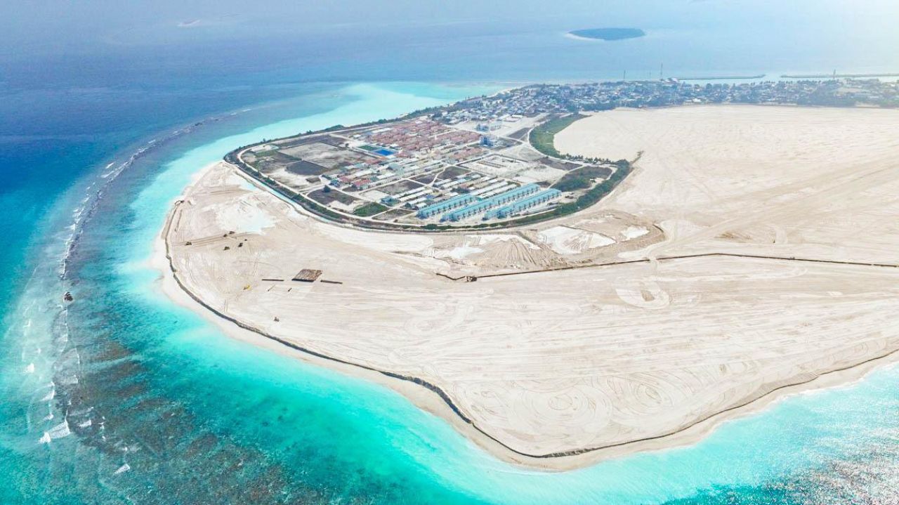 50 dhuvas therey Dhidhdhoo binn hikkai ninmaifi 