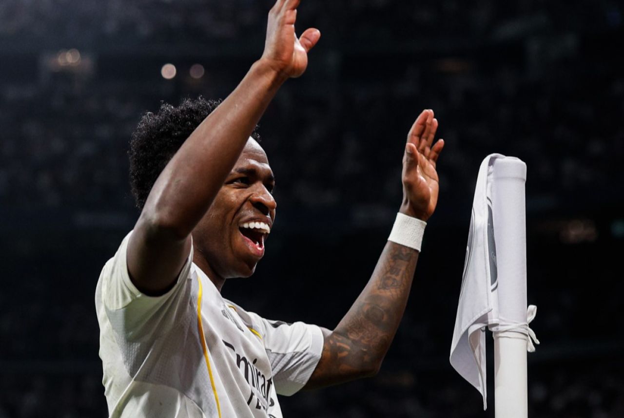 Real aai Galatasaray adhi PSG ves gadha 16 ah 