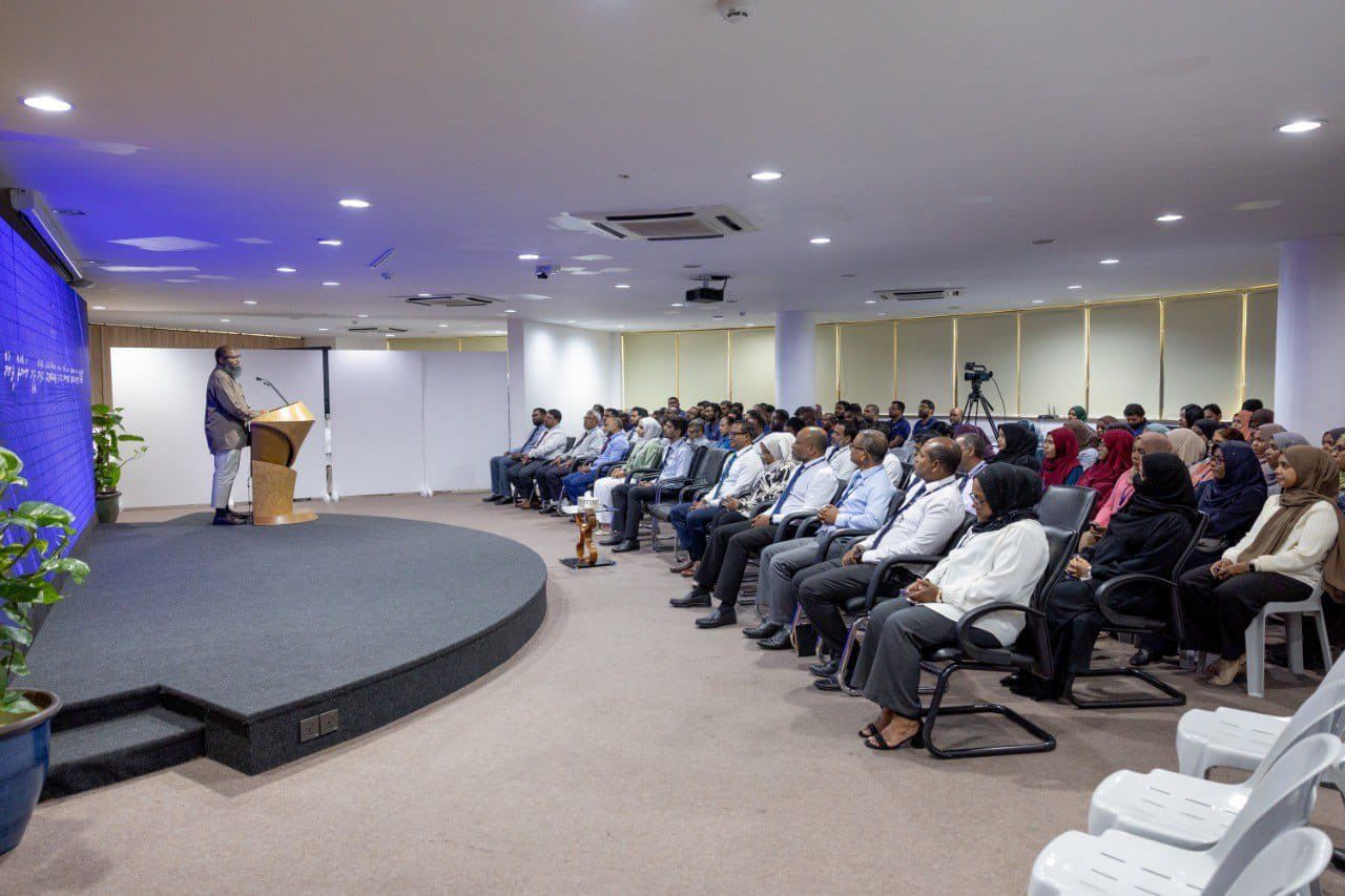 STELCO ge muvazzafunnah dheenee naseyhaiy dhinumuge haassa session eh 