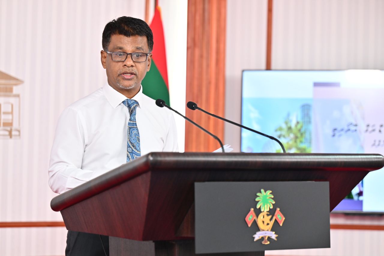 Hurihaa beyhehgge agu control kureveyne seedhaa thaareeheh neynge, mashvaraathah dhanee kuriah: Nazim