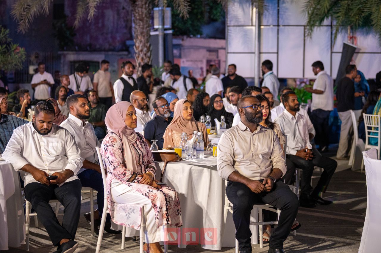 ވަން ފޮޓޯ: ޕީއެންސީގެ 