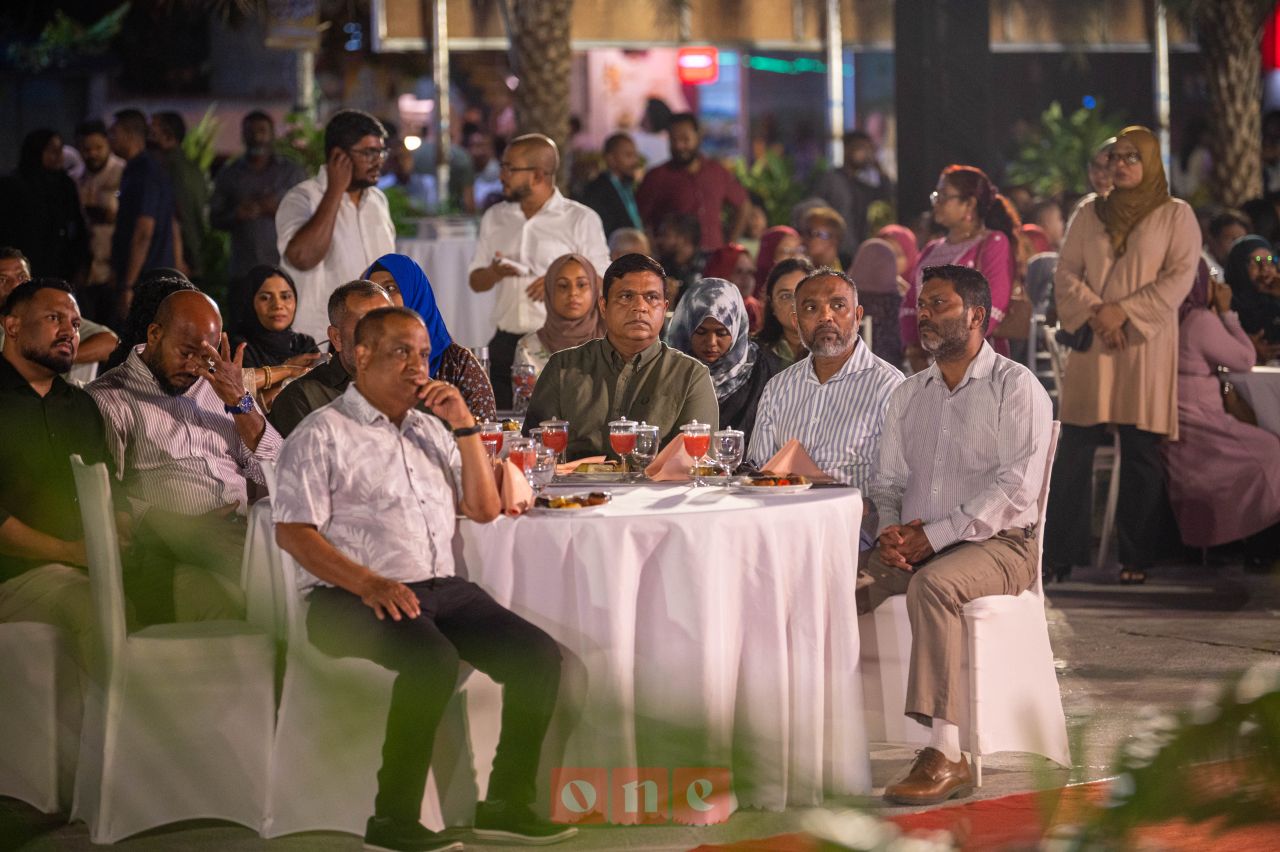 ވަން ފޮޓޯ: ޕީއެންސީގެ 