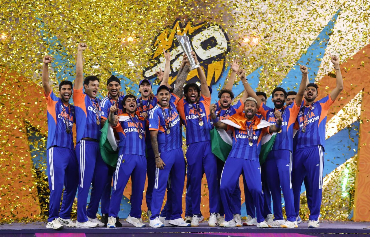 Thaareehee kaamiyaabee aaeku India in dhuniyeyge champion kan dhifaaukoffi 