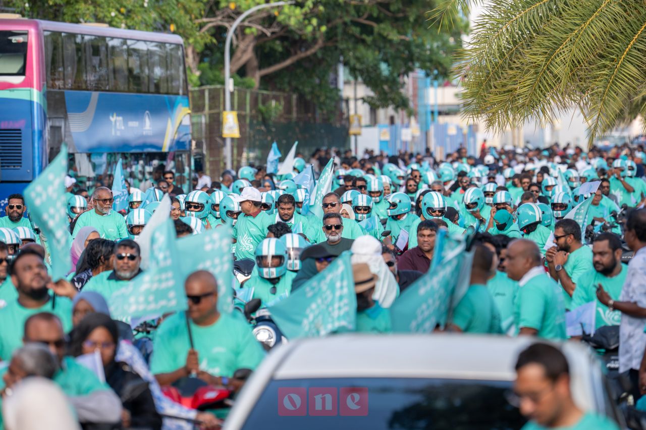 ވަން ފޮޓޯ: ލޯކަލް ކައުންސިލު އިންތިހާބުގެ ކެމްޕެއިންގެ ތެރެއިން ޕީއެންސީން ބޭއްވި ސައިކަލު ބުރު