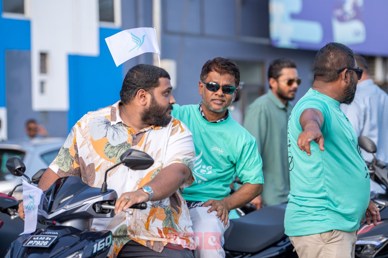 ވަން ފޮޓޯ: ލޯކަލް ކައުންސިލު އިންތިހާބުގެ ކެމްޕެއިންގެ ތެރެއިން ޕީއެންސީން ބޭއްވި ސައިކަލު ބުރު