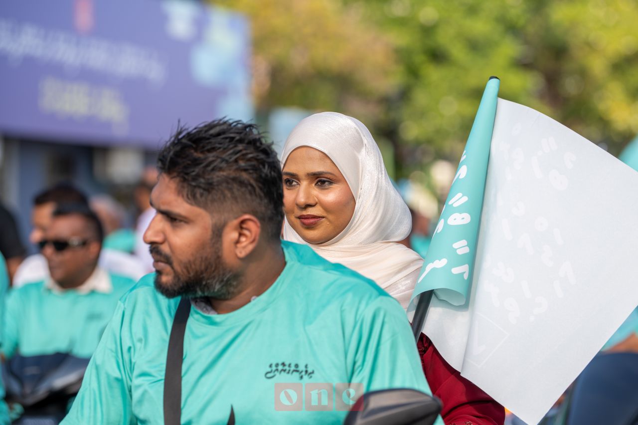 ވަން ފޮޓޯ: ލޯކަލް ކައުންސިލު އިންތިހާބުގެ ކެމްޕެއިންގެ ތެރެއިން ޕީއެންސީން ބޭއްވި ސައިކަލު ބުރު