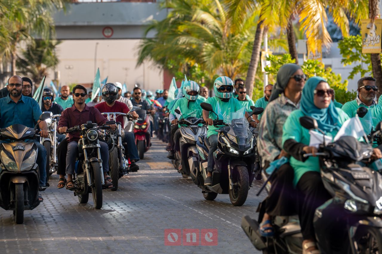ވަން ފޮޓޯ: ލޯކަލް ކައުންސިލު އިންތިހާބުގެ ކެމްޕެއިންގެ ތެރެއިން ޕީއެންސީން ބޭއްވި ސައިކަލު ބުރު