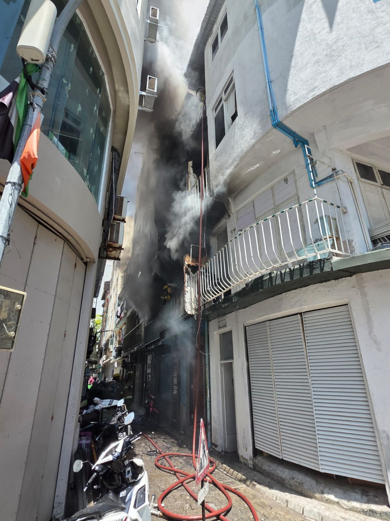 Mortuary kairi huri gudhaneh gai roave andhanee