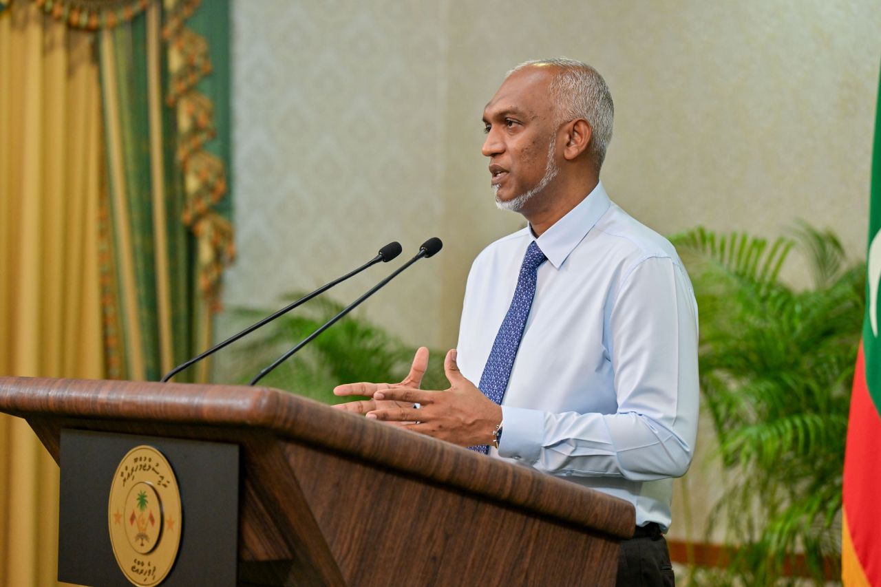 Dhe inthihaabu eh dhuvahehgai baavvan dhekolhu hadhanee dictatorship ah thaaeedhu kuraa meehun: Raees