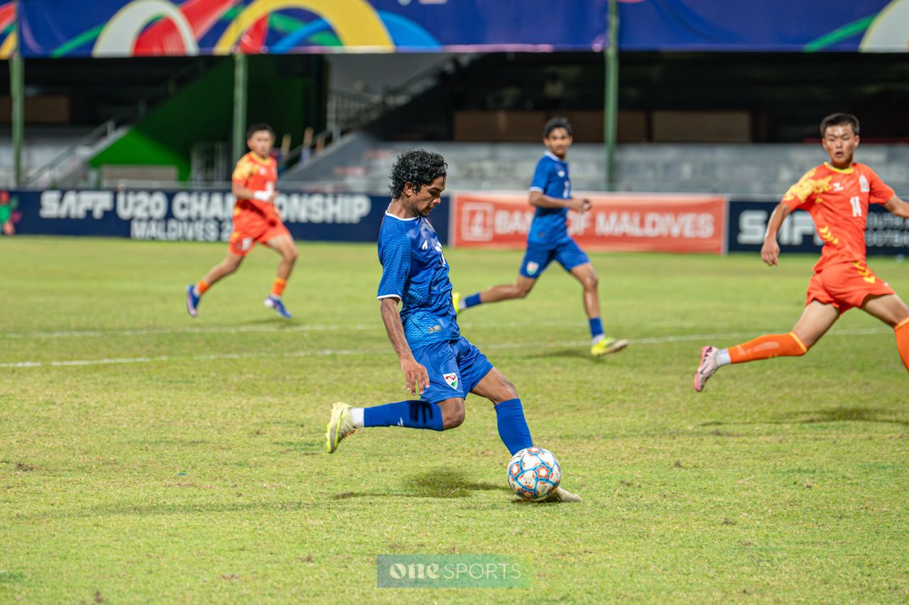 ވަން ފޮޓޯ: ސާފް 20 އަހަރުން ދަށުގެ މުބާރާތުގައި ރާއްޖެއާއި ބޫޓާންގެ ކުރިމަތިލުން