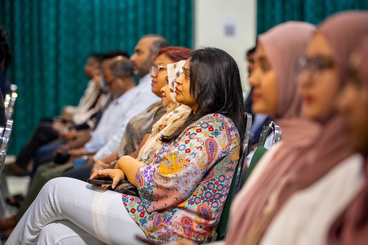 ވަން ފޮޓޯ: ދެ އިންތިހާބު އެއްކޮށް ބޭއްވުމުގެ ވޯޓާ ގުޅޭ ފޯރަމް 