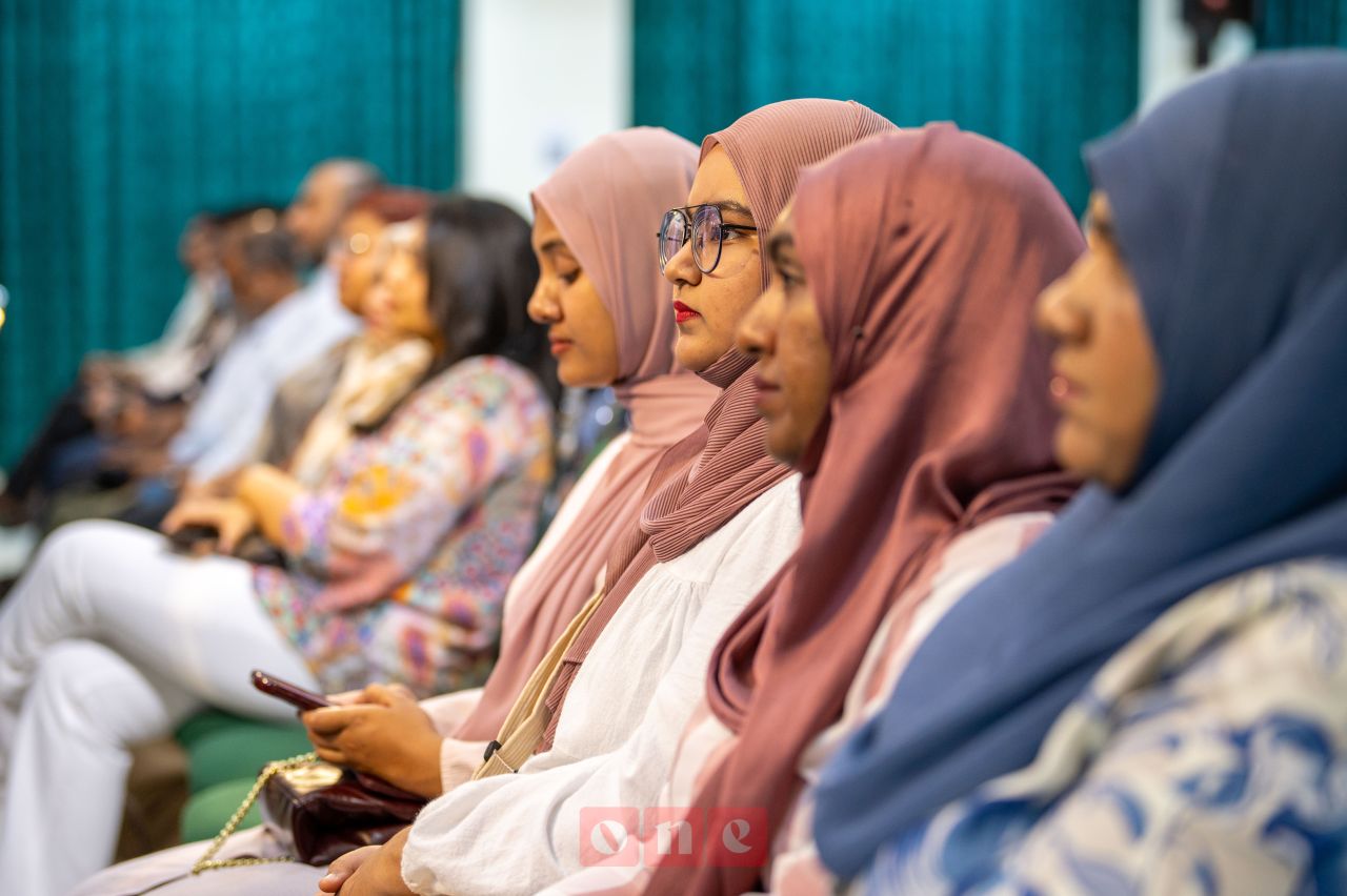 ވަން ފޮޓޯ: ދެ އިންތިހާބު އެއްކޮށް ބޭއްވުމުގެ ވޯޓާ ގުޅޭ ފޯރަމް 