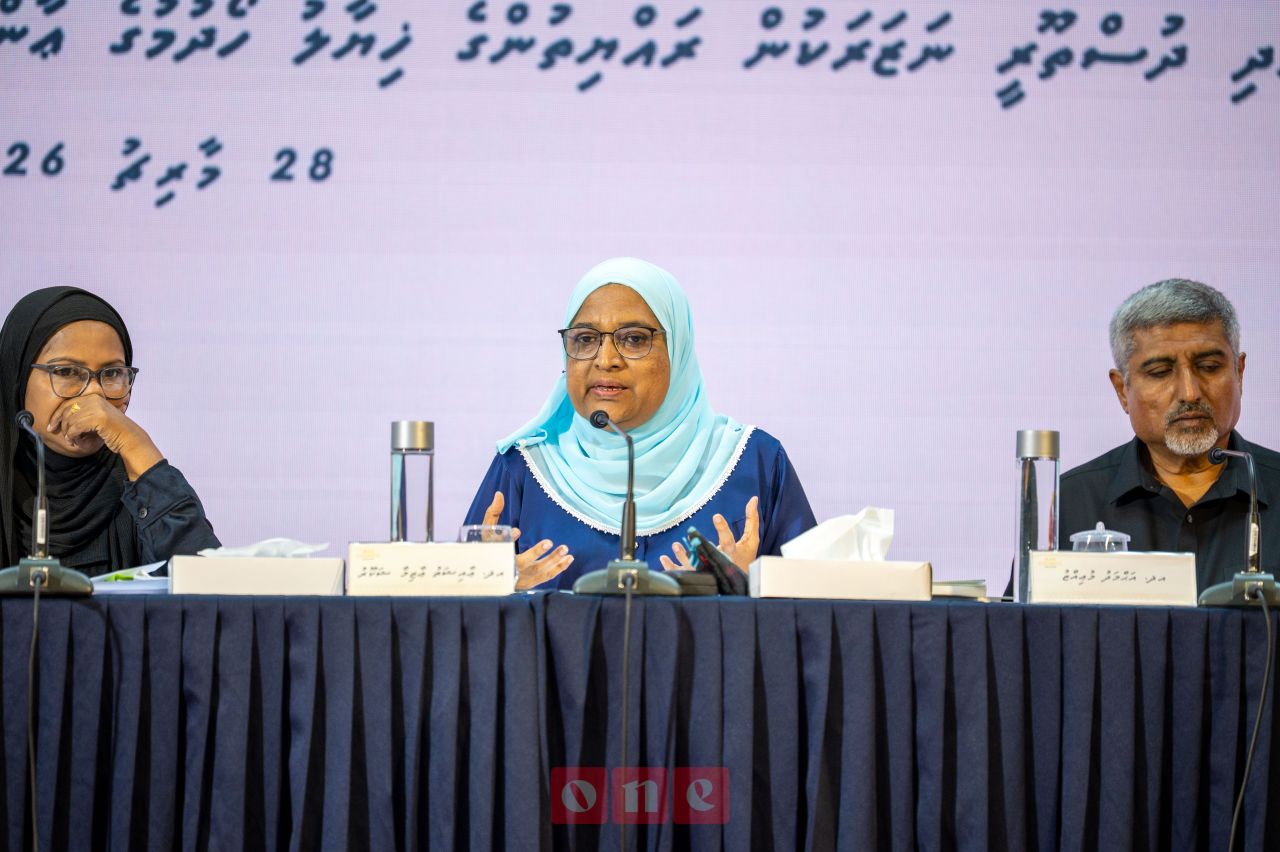 ވަން ފޮޓޯ: ދެ އިންތިހާބު އެއްކޮށް ބޭއްވުމުގެ ވޯޓާ ގުޅޭ ފޯރަމް 