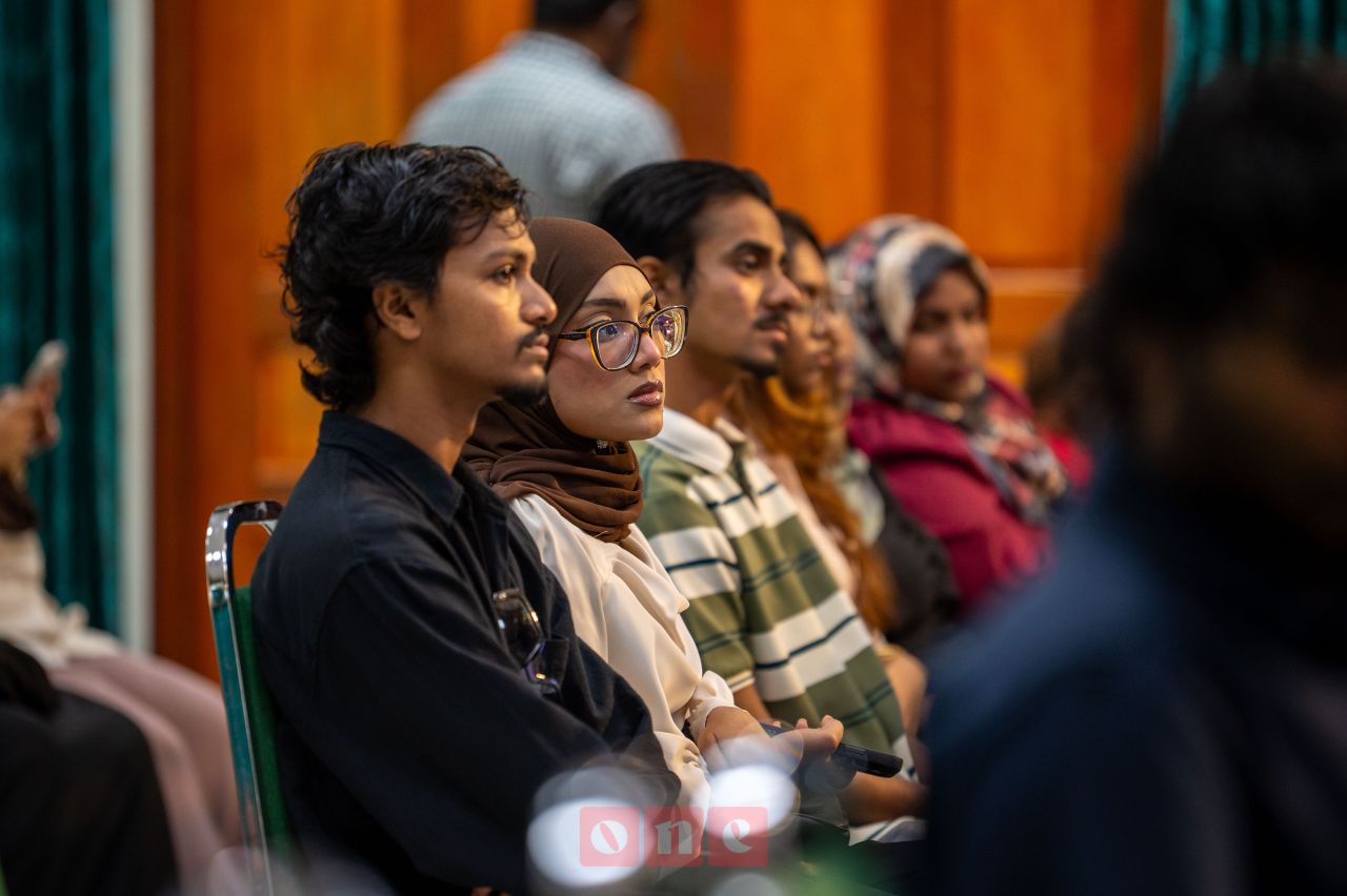 ވަން ފޮޓޯ: ދެ އިންތިހާބު އެއްކޮށް ބޭއްވުމުގެ ވޯޓާ ގުޅޭ ފޯރަމް 
