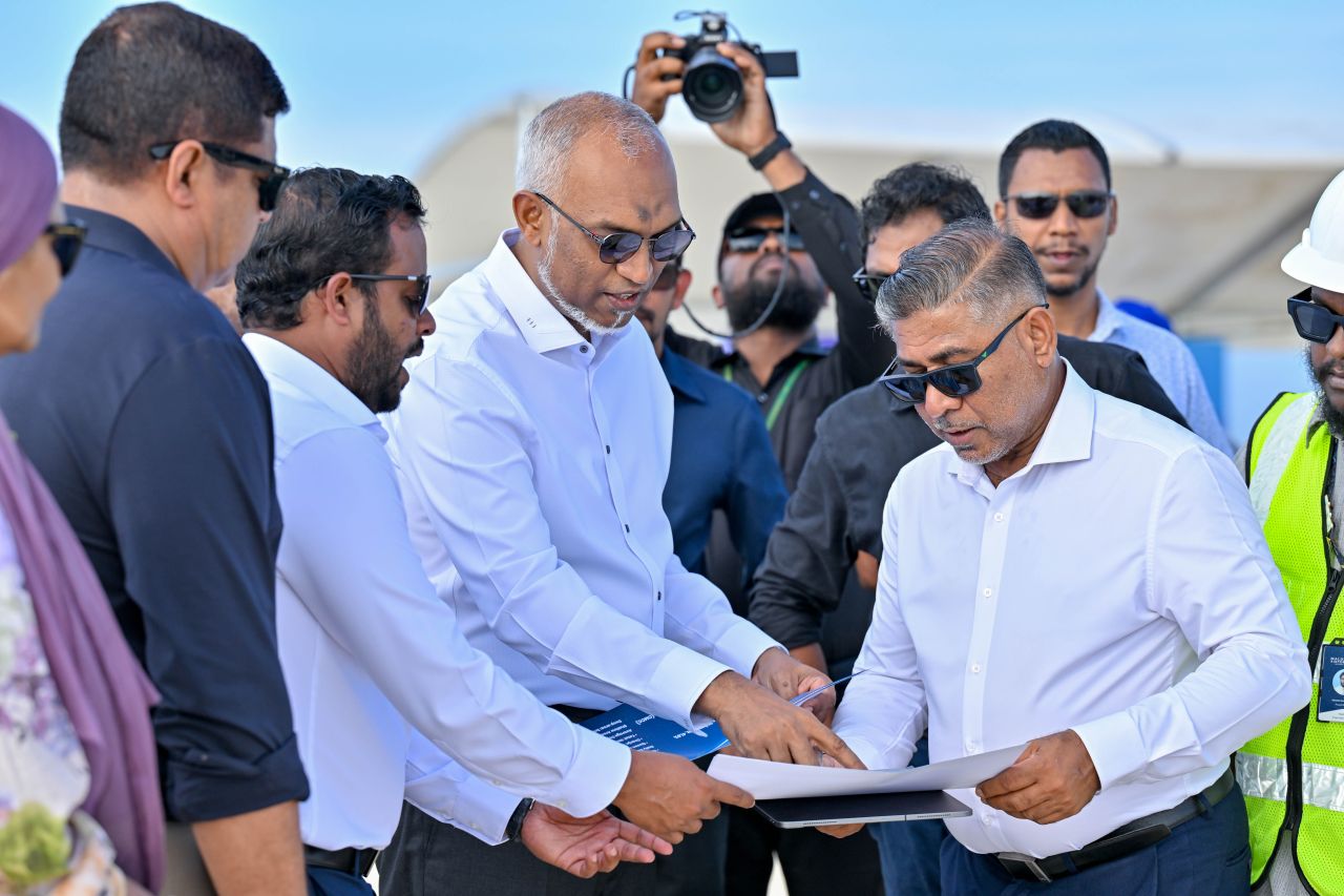 Giraavaru falhakee raajeygai mihaathanah hikaa enme fun falhu: Shareef