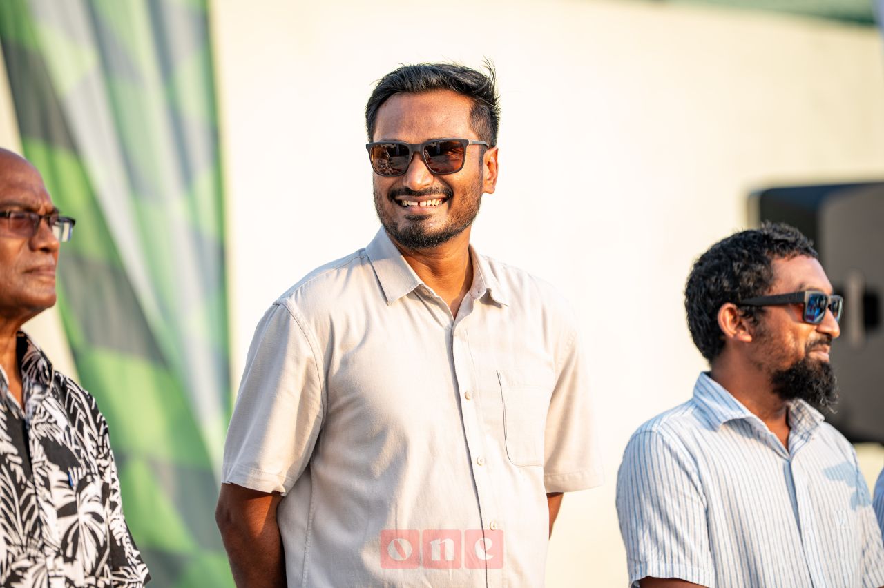 ވަން ފޮޓޯ: ހުޅުމާލޭގައި ގާއިމުކުރާ ސްޕޯޓްސް ޕާކުގެ ބިންގާ އެޅުން 