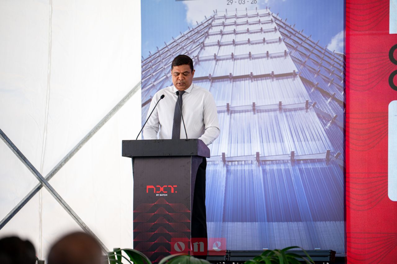ވަން ފޮޓޯ: ހުޅުމާލޭގައި ގާއިމުކުރާ ޕާކިން ބިލްޑިންގެ ބިންގާ އެޅުން 
