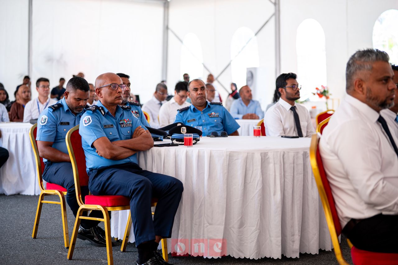 ވަން ފޮޓޯ: ހުޅުމާލޭގައި ގާއިމުކުރާ ޕާކިން ބިލްޑިންގެ ބިންގާ އެޅުން 