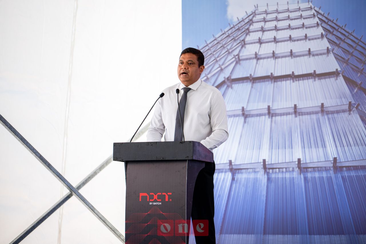 ވަން ފޮޓޯ: ހުޅުމާލޭގައި ގާއިމުކުރާ ޕާކިން ބިލްޑިންގެ ބިންގާ އެޅުން 