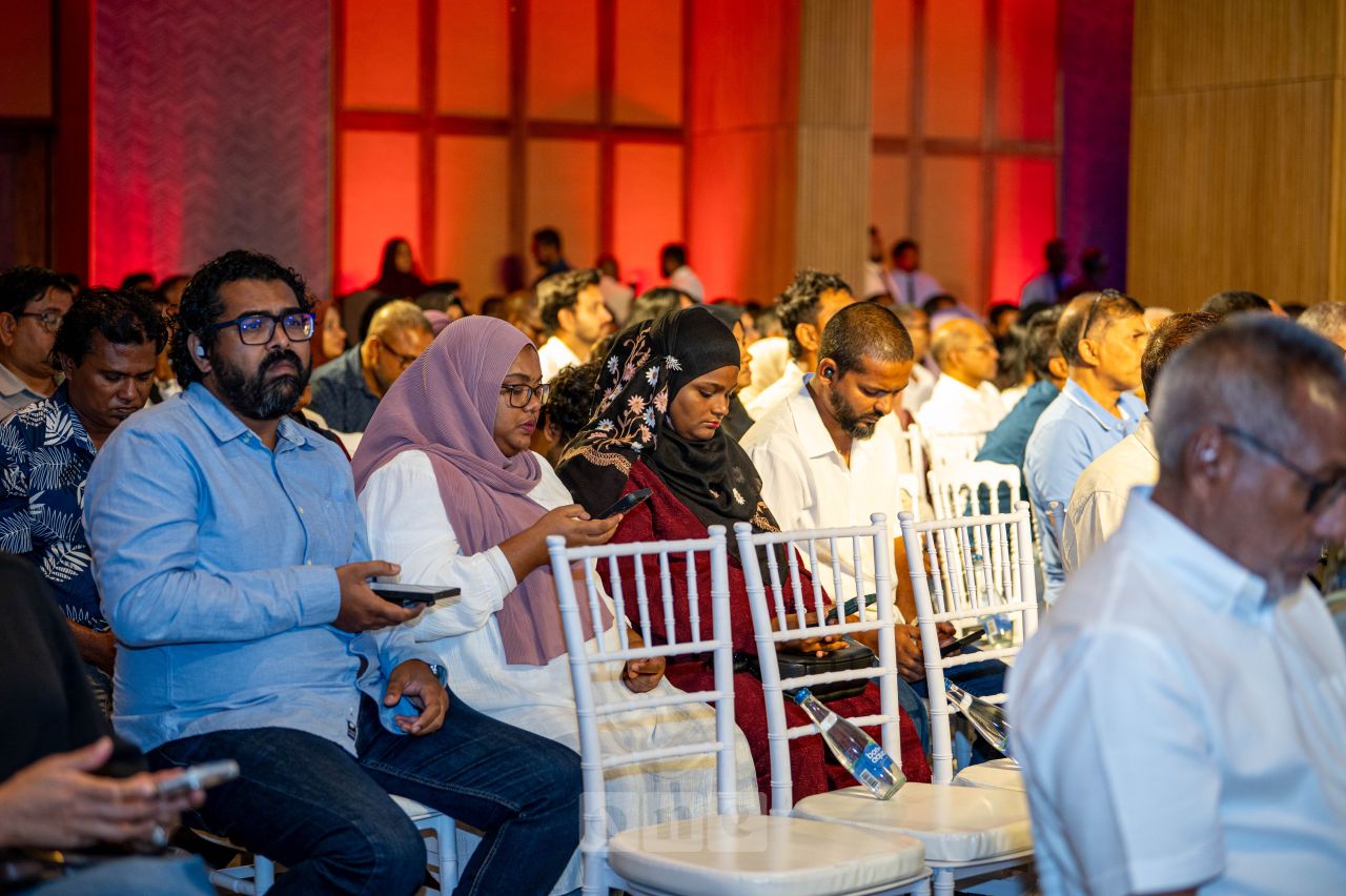 ވަން ފޮޓޯ: ބީއެމްއެލްގެ 43 ވަނަ އަހަރީ އާންމު ޖަލްސާ