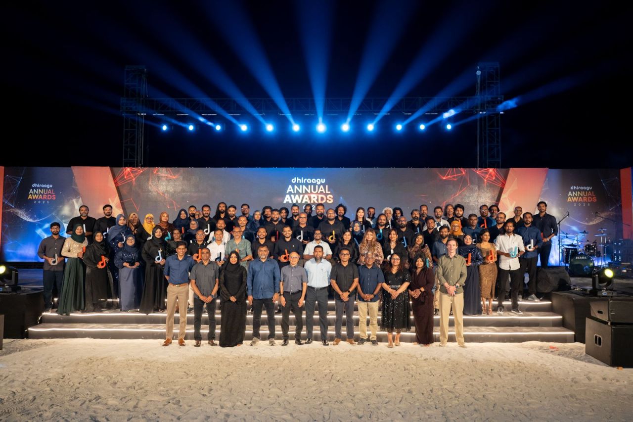 Dhiraagu muvazafunge kaamiyaabeethah faahagakoh hidhumathuge agu vazankoffi