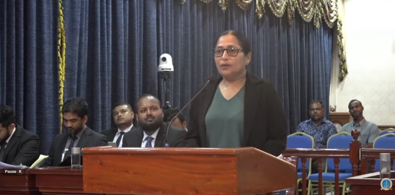 Gondi gelluvailevey islaahaa gulhey gaanoonu vujoodhaku neiy: Dhaulaiy 