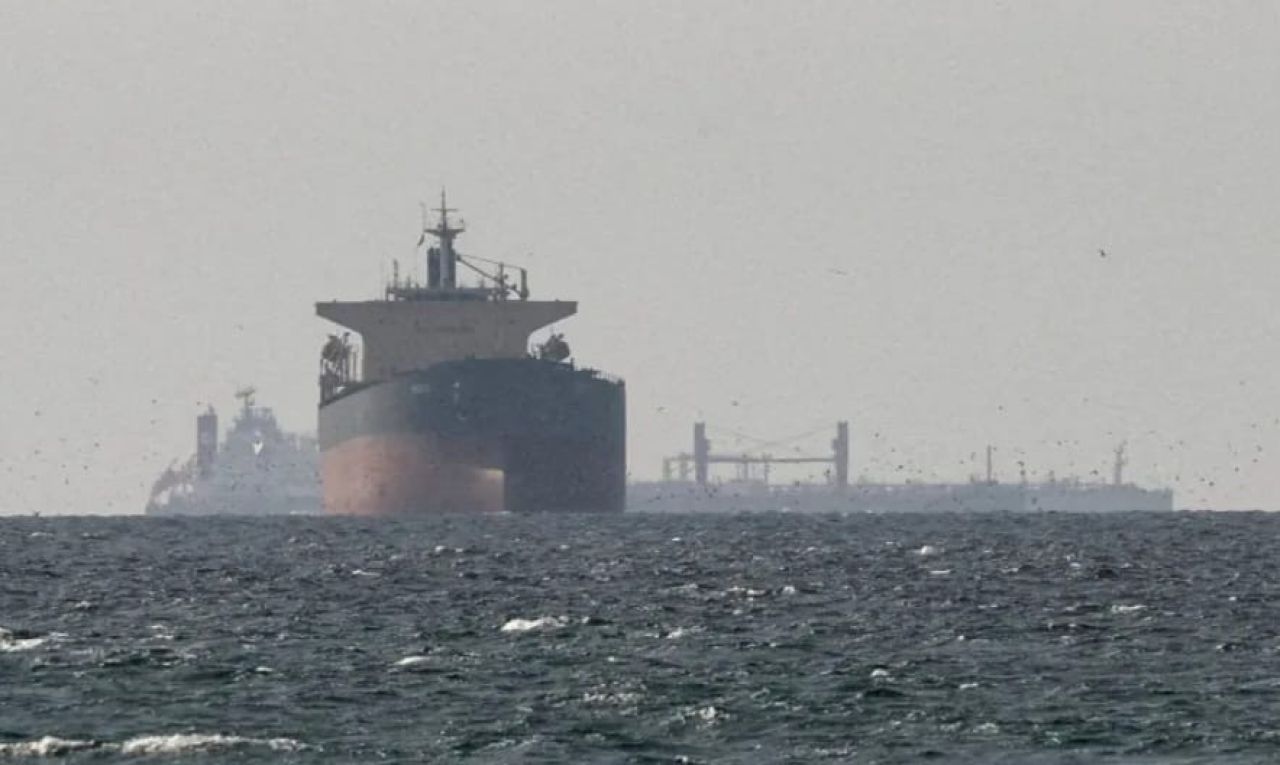 Hormuz kandu olhi anekkaa ves bandhu kurun: Mifaharu keevve?