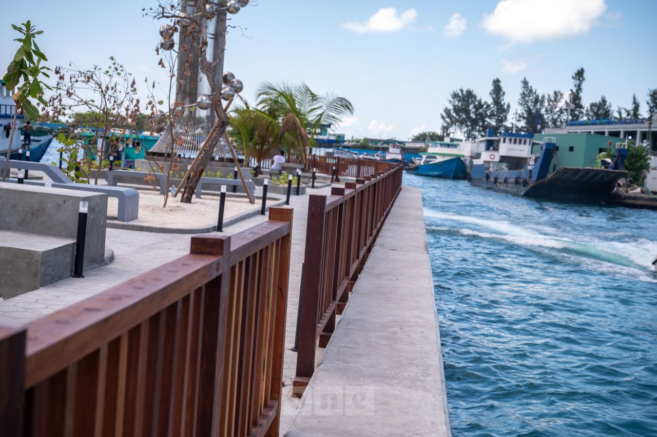 ވަން ފޮޓޯ: ސުނާމީ ބިނާ މައިޒާން އަލުން ތަރައްގީ ކުރުން
