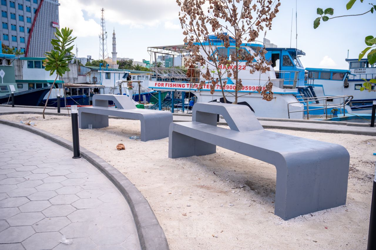 ވަން ފޮޓޯ: ސުނާމީ ބިނާ މައިޒާން އަލުން ތަރައްގީ ކުރުން