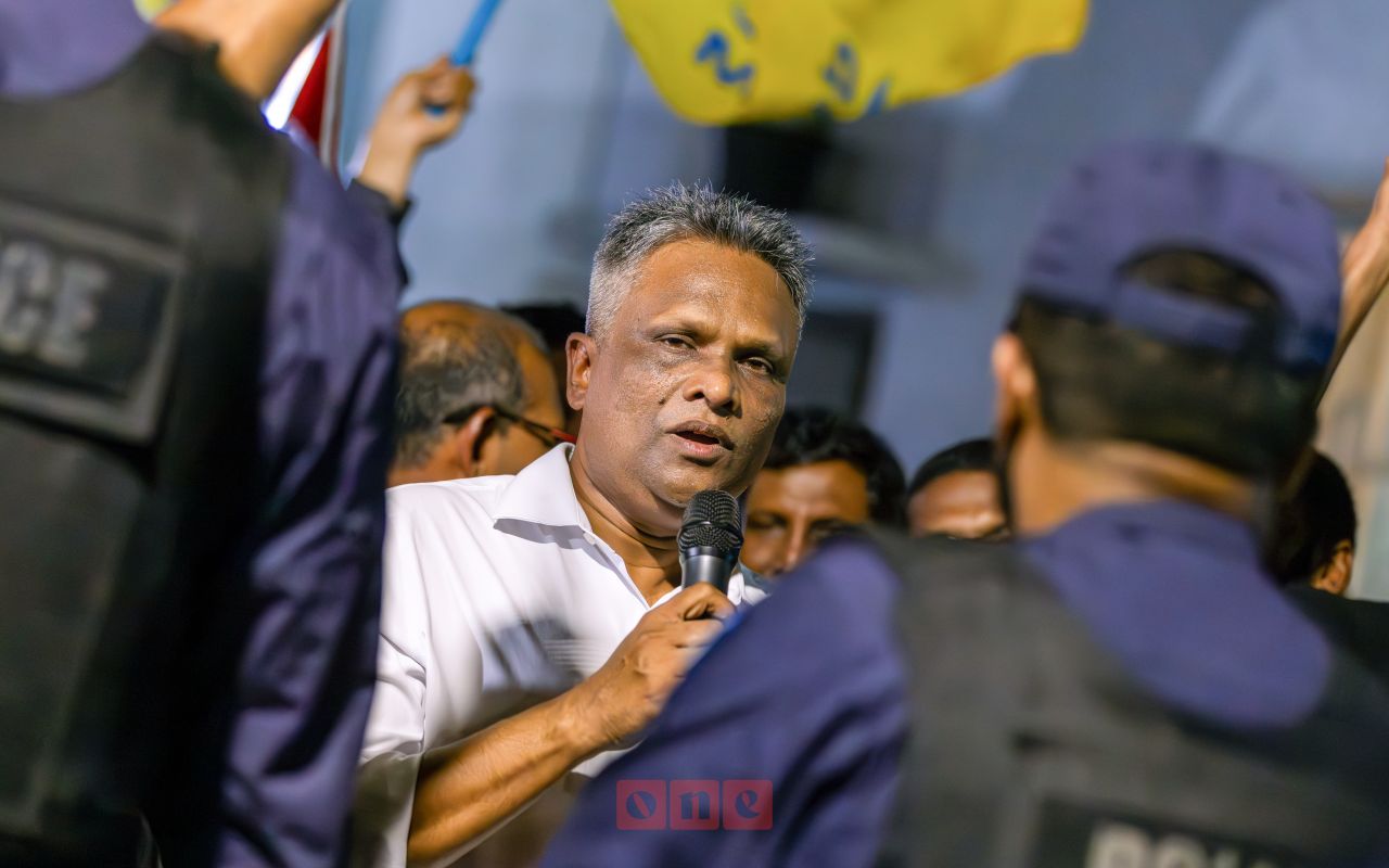 Mayor Azim ah hamalaadheyn ulhunu masaala thahugeegukuran fashaifi 