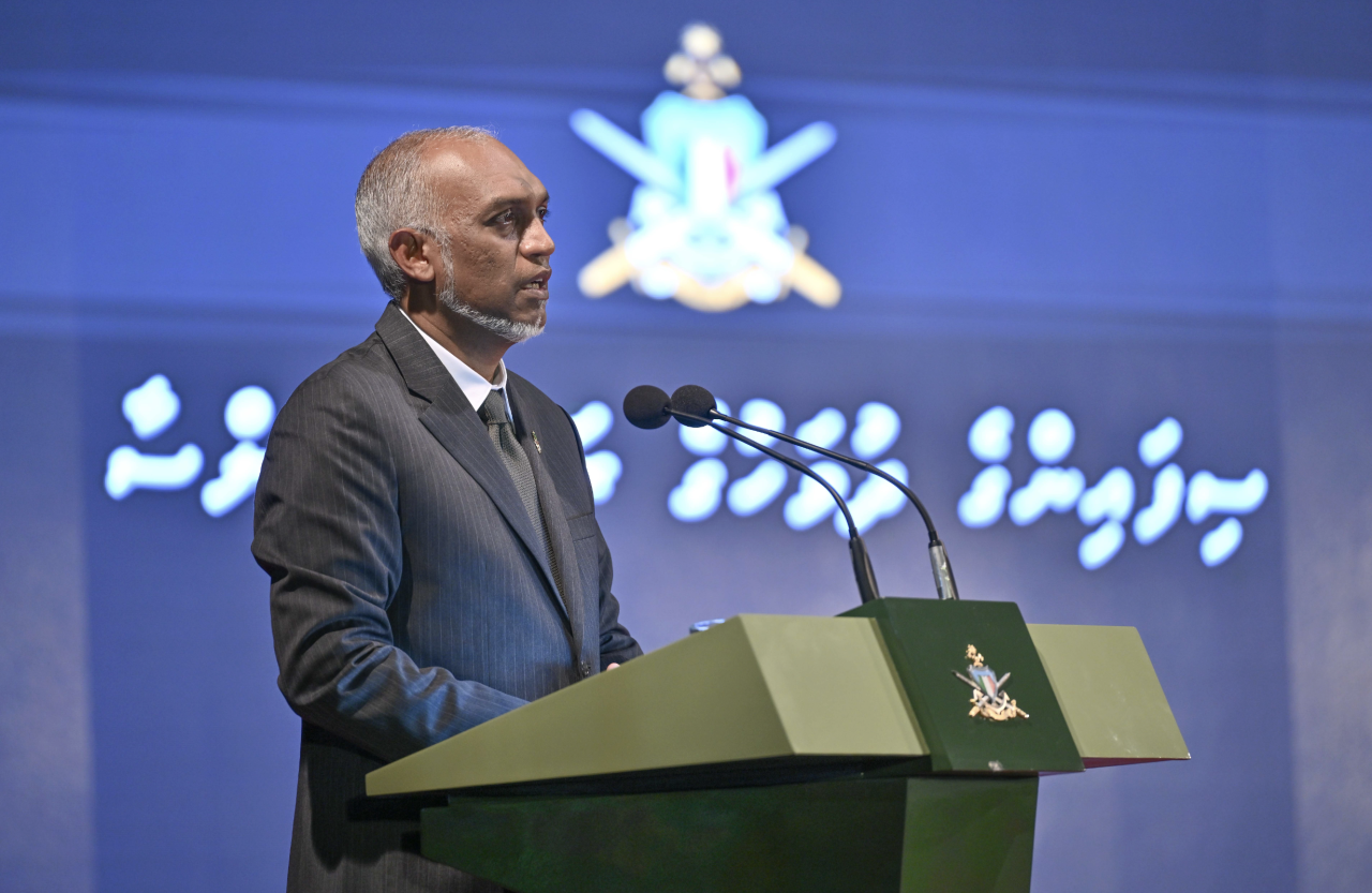 Hithugai enme fakhuruveri magaamu oannan vaanee sifainnah: Raees 