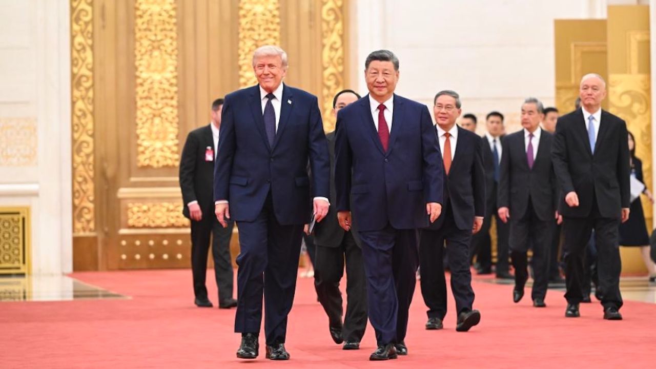 America aai China aa dhemedhu viyafaari ge bodu ehhbas vumeh 