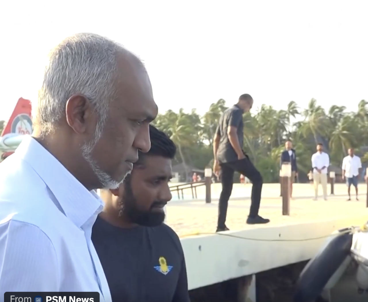 Sifainge officer maruvumun Raees: Mi'ee hiydhathive nuthanavaskan verivi habareh