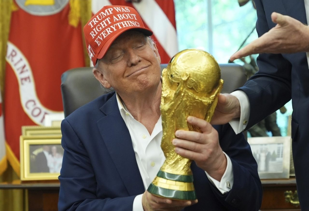 World Cup balan America ah dhaan edhey meehun visnailumah