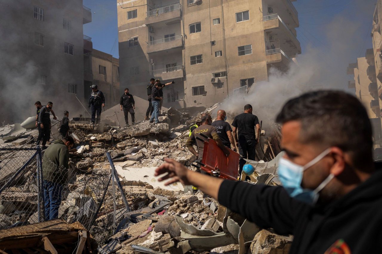 Israel aai Lebanon un hamalaathah medhukandaalumah ehbasvejje
