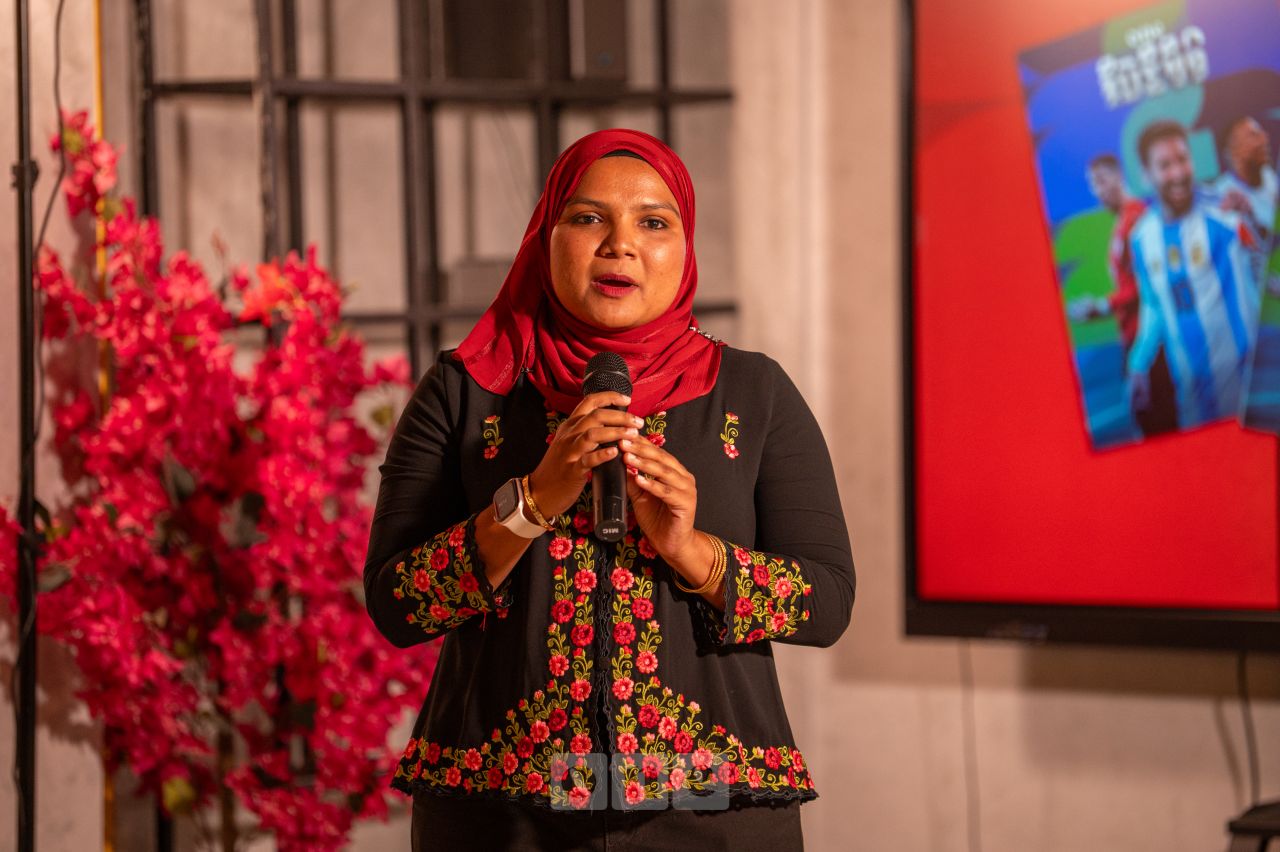 ވަން ފޮޓޯ: ވޯލްޑް ކަޕްގެ އެންމެ ތަފުސީލު މައުލޫމާތާއެކު 