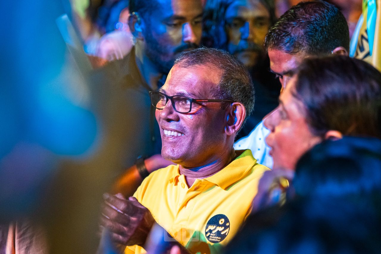 ވަން ފޮޓޯ: ނަޝީދުގެ ކެމްޕެއިން ނިންމާލުމުގެ ހަރަކާތް 