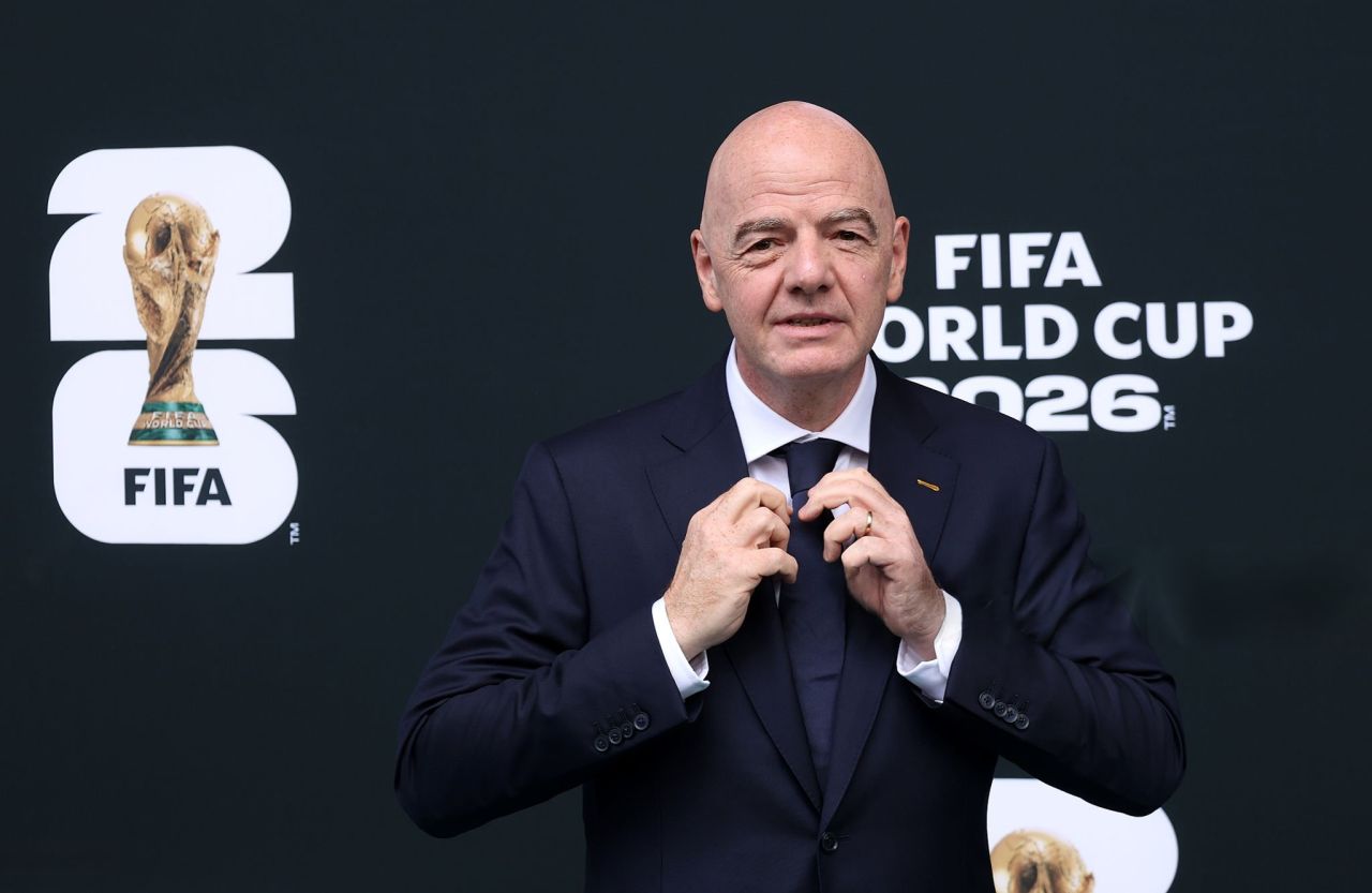 Infantino manzaru reethi kuran ulhunas, Iran ge othee huss kanboduvun 