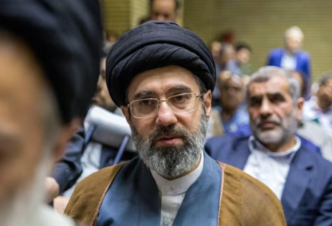 Iran ge gurubaanee thakaai islaamee dhuniye