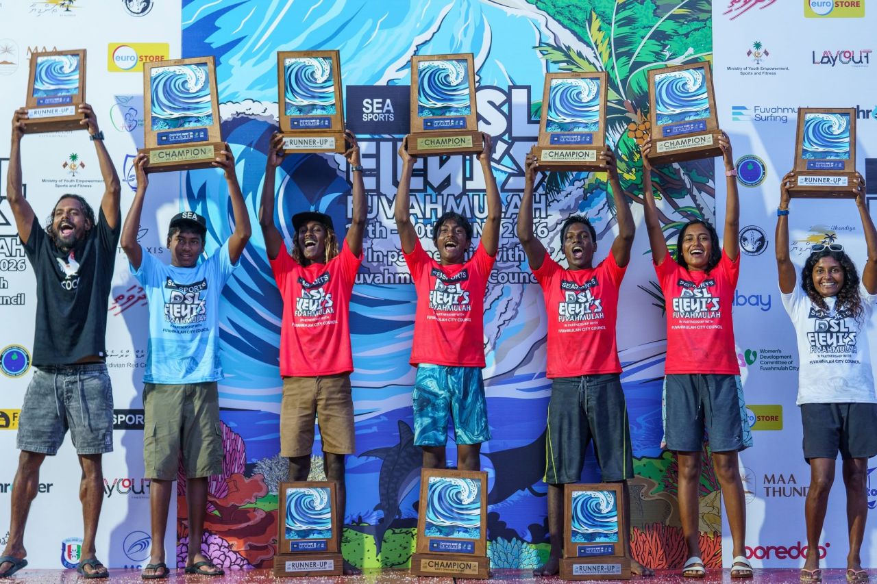 Surf League Fuvahmulah event ge champion kan Yasin aai Naha ah 