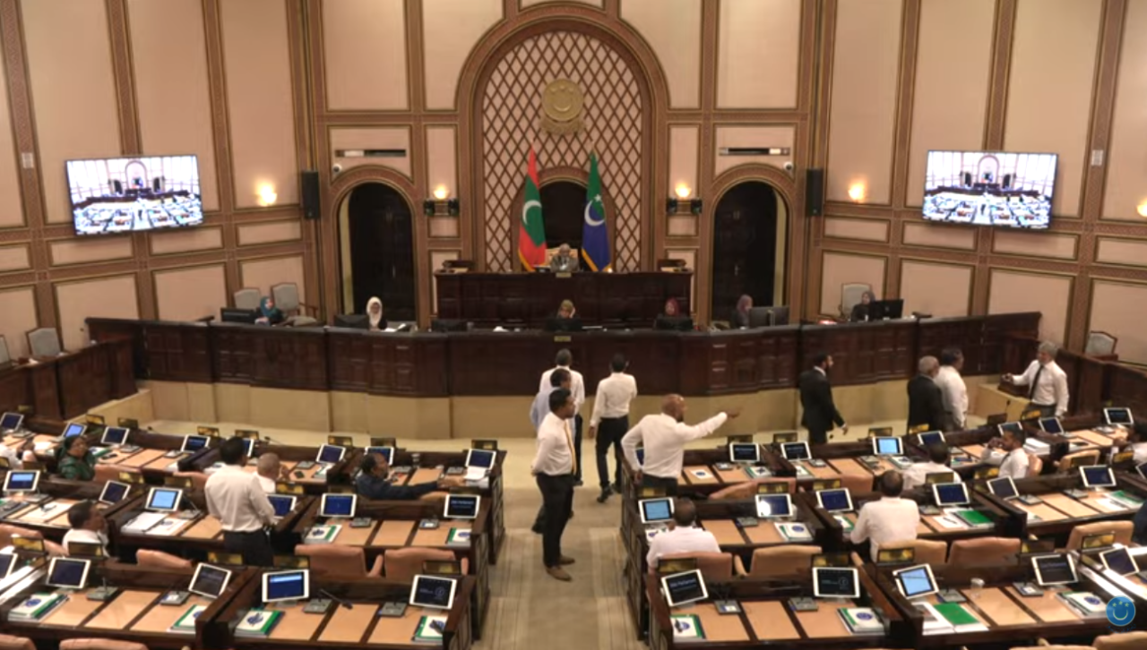 MDP 9 member inge nan ivvai majlis in nerefi