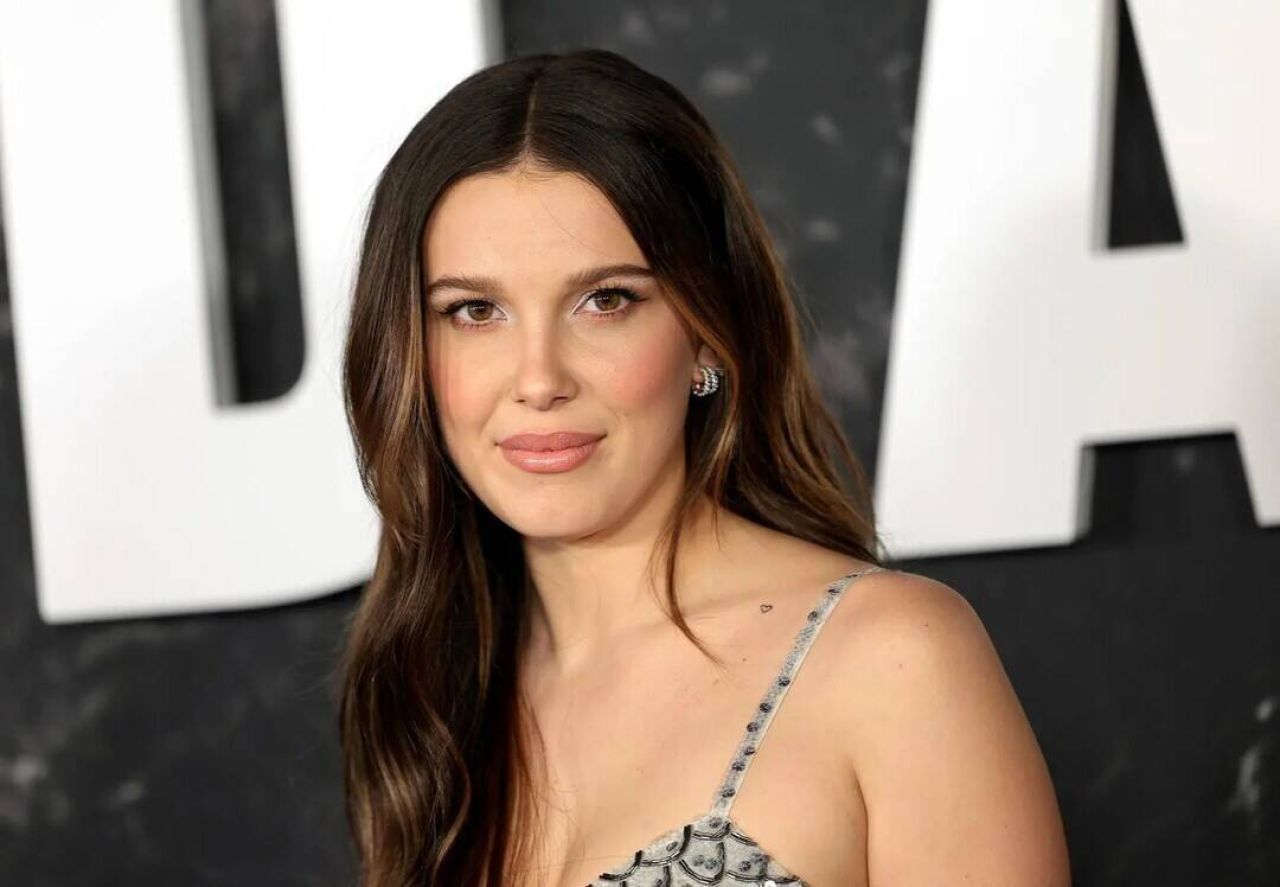 Bollywood ge comedy film eh kulhumah Millie Bobby Brown shauguverikan faalhukoffi