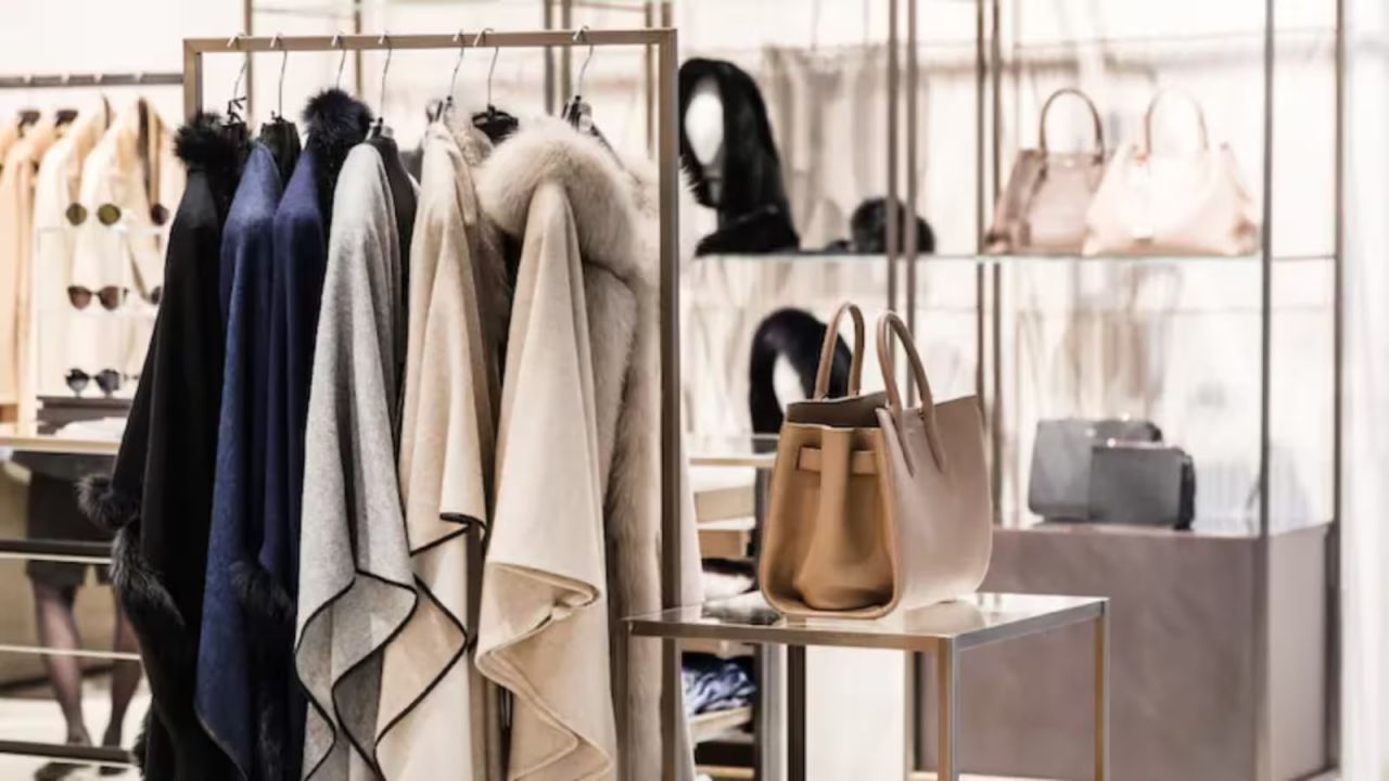 India gai vikkaa nakalu mudhaa hoadhumah luxury brand thakun sirru thahugeegu kuraa meehun nerefi